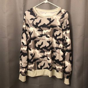 Camo pullover sweatshirt